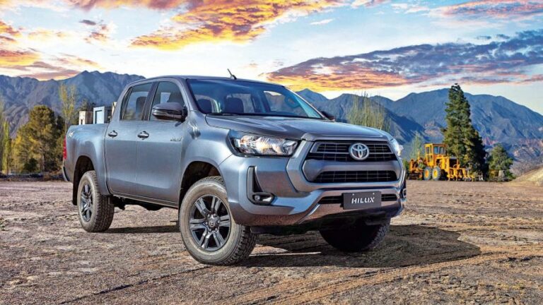 Elegant How To Get A Hilux In The Us Pictures