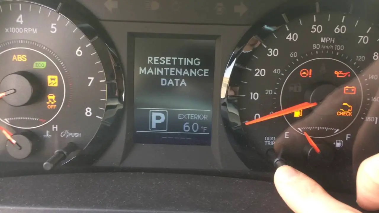 How to Reset Toyota Sienna Maintenance Light 2015